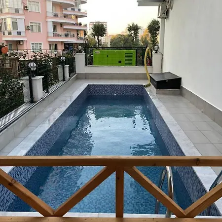 アパート Сучасна Квартира В 300М Від Середземного Моря