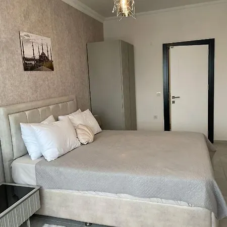 アパート Сучасна Квартира В 300М Від Середземного Моря アランヤ